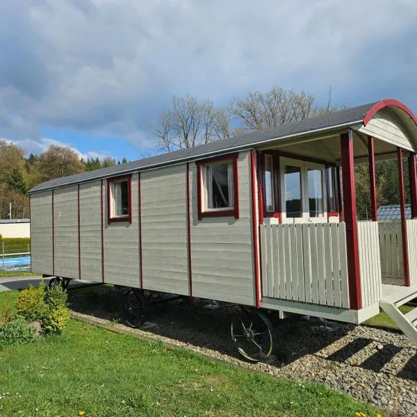 Camping La Hêtraie pipowagen, hotel in Bullange