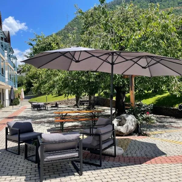 Hotel & Bildungshaus St. Jodern, מלון בויספ