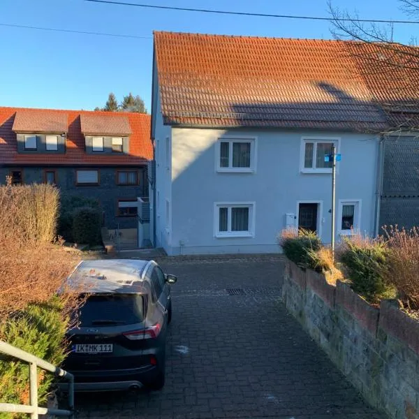 Ilmenau-Wümbach, 4 km Zentrum, 5 min A71 und Uni, hotel a Ilmenau