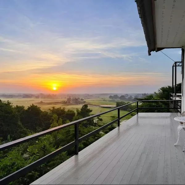 Private Villa Sunrise & Rice Field Views, hotel in Ban Pa Tung (7)