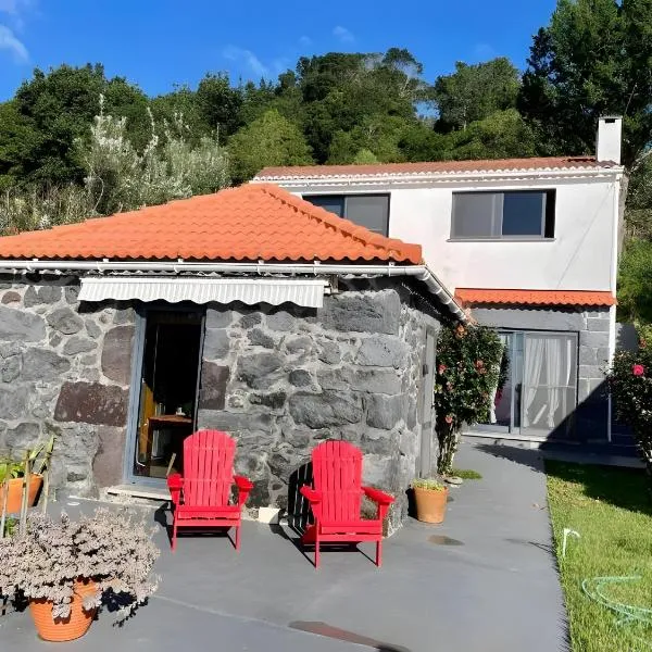 Casa da Petra، فندق في Urzelina