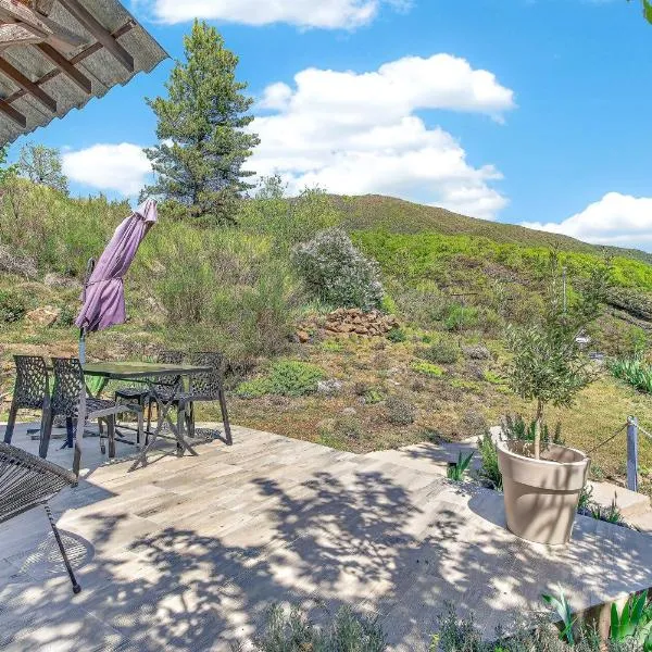 Location Gîte Les Iris, hotel a La Robine