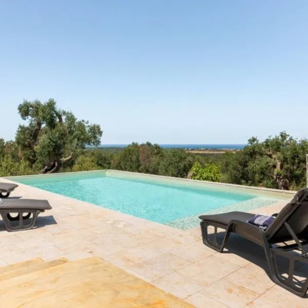 The Ridge House with Sea View by Rentbeat, hotel din Carovigno