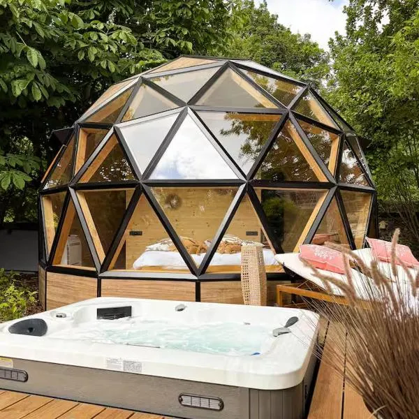 L'Échappée Bulle - Dôme & jacuzzi - Bastogne Centre, khách sạn ở Bastogne