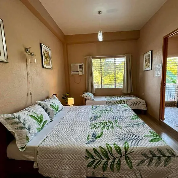 Bananaland Cottages, hotel a Panglao