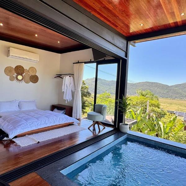Piscina, vista e conforto no sul da ilha de floripa