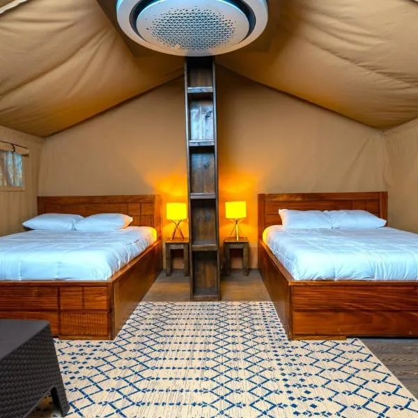 Arenal Volcano Glamping Resort, hotel di Fortuna