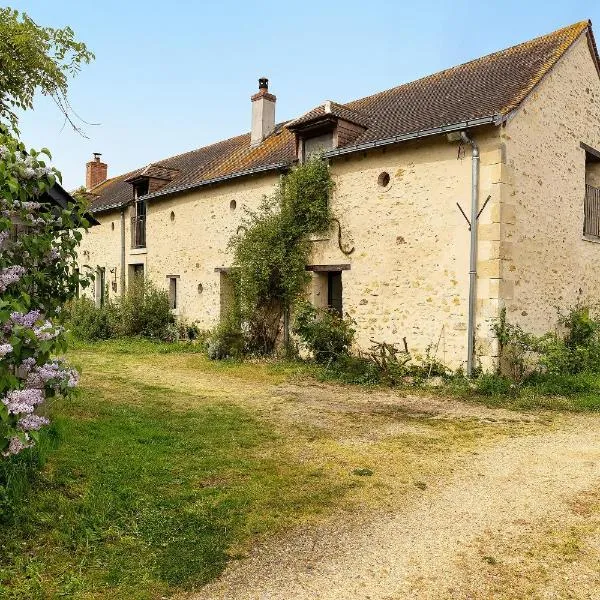 Chambres Au Calme, À La Campagne, khách sạn ở Durtal
