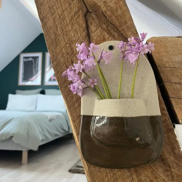 Le Petit Lavoir - Joli studio à Mayet, отель в городе Mayet