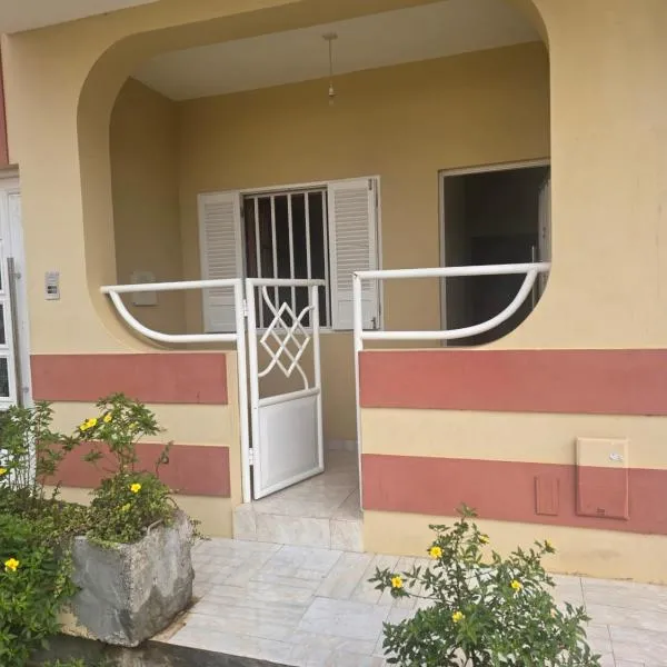Chez Nous Laginha, hotel u gradu 'Mindelo'