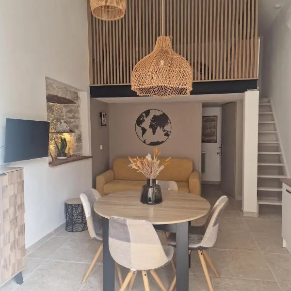 Charmant appartement au coeur de notre beau village, hótel í Bagnols-en-Forêt