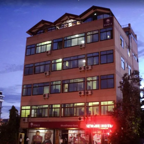 Q wine Hotel, khách sạn ở Moshi