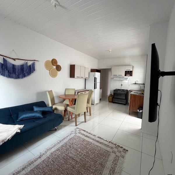 Casa com Piscina Próximo ao Hospital Santo Antônio - Foto 2