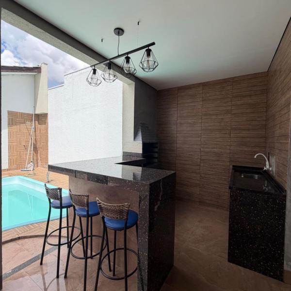 Casa com Piscina Próximo ao Hospital Santo Antônio - Foto 5