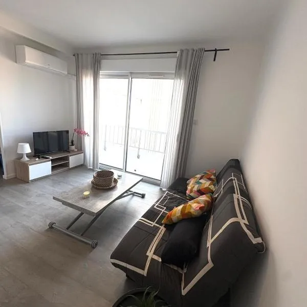 Appartement moderne à 50 mètres de la plage, hotel in Palavas-les-Flots