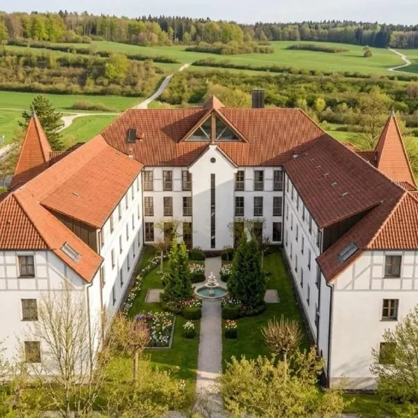 Hotel zur Lichtenburg, hotel en Ostheim
