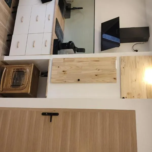 Viesnīca logement indépendant proche des plages pilsētā Aimargues
