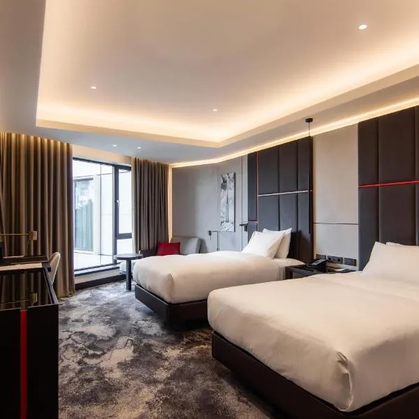 Hilton Belgrade, hotel Belgrádban