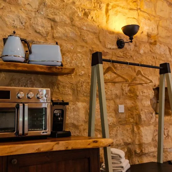 Talbot House by Talbot & Bons, hotel di Luqa
