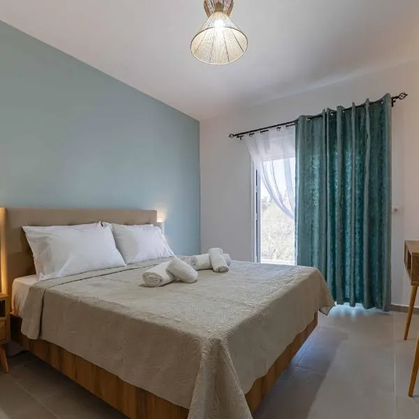 Helios Retreat Apartments 2, хотел в Архангелос