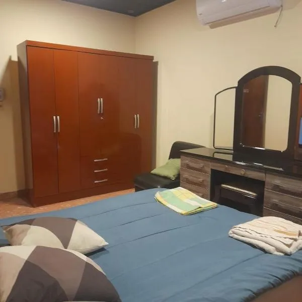 Habitación en Casa Familiar، فندق في أسونسيون