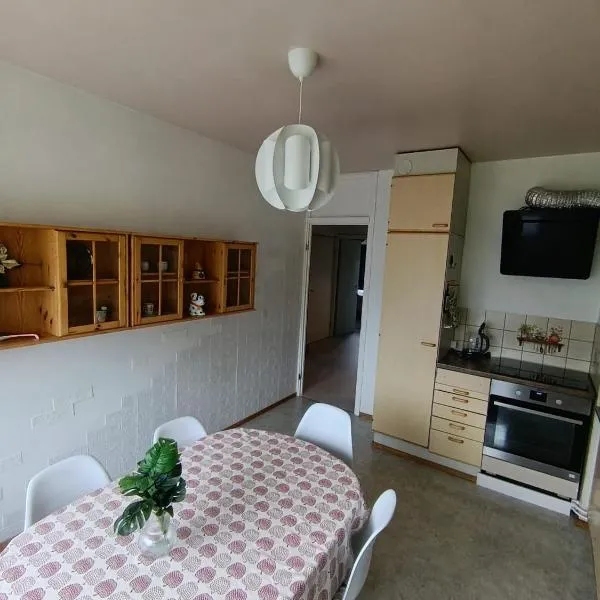 Kolmio Väinöläntie 6, hotel din Lieksa