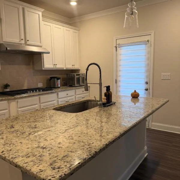 Crownview Homes，Grayson的飯店