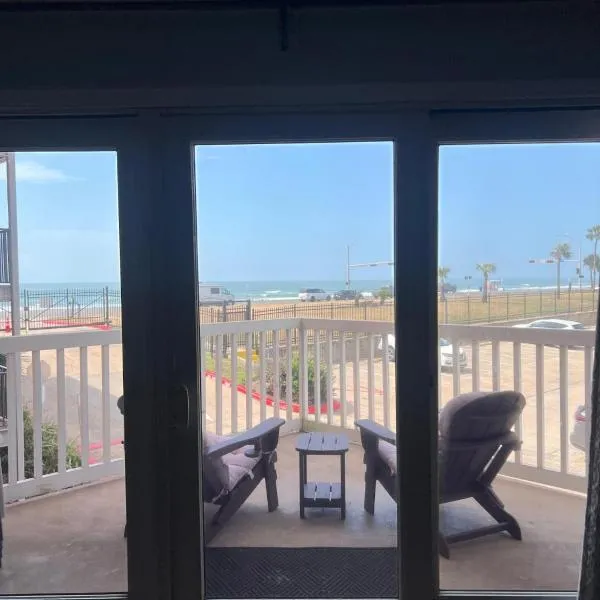 Ocean & Pool Views- Cruise Parking-2 Pools- HotTub - GYM - Shoreline Stays 6101, hotel a Galveston