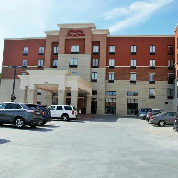 Hampton Inn & Suites Cincinnati / Uptown - University Area, hotel em Cincinnati