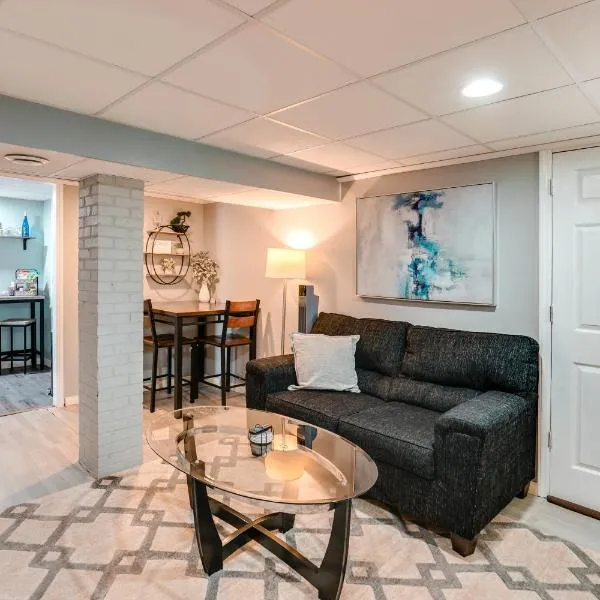 Quaint Forest Heights Unit ~ 9 Mi to Downtown DC, hotel em Forest Heights