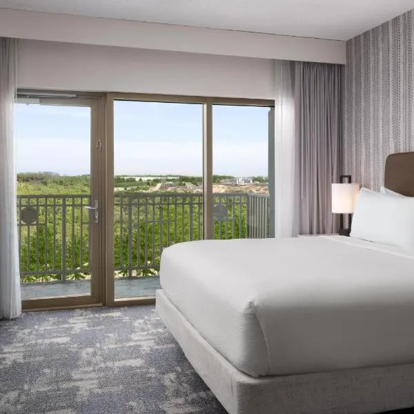 Embassy Suites by Hilton Charlotte Concord Golf Resort & Spa, hotel di Concord
