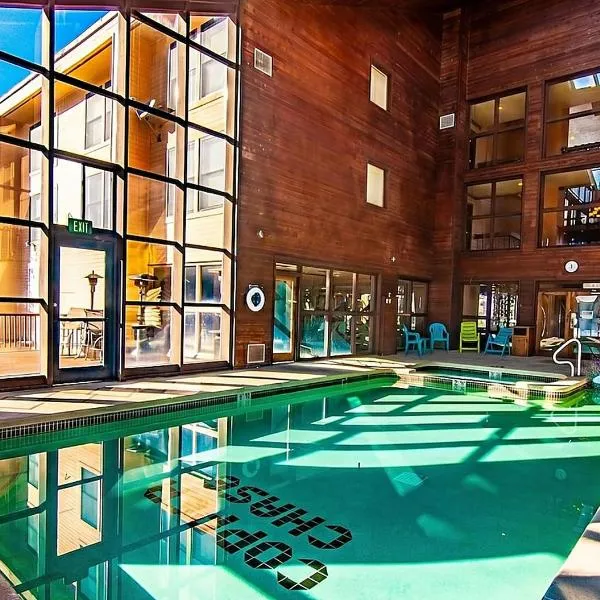 Mountain Getaway and Pool at Brian Head Ski Resort, hotel in Brian Head