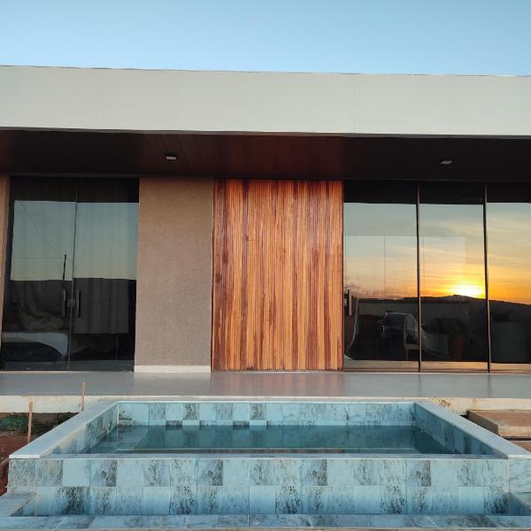 Casa exclusiva com vista deslumbrante das montanhas pertinho do centro de Alto Paraíso