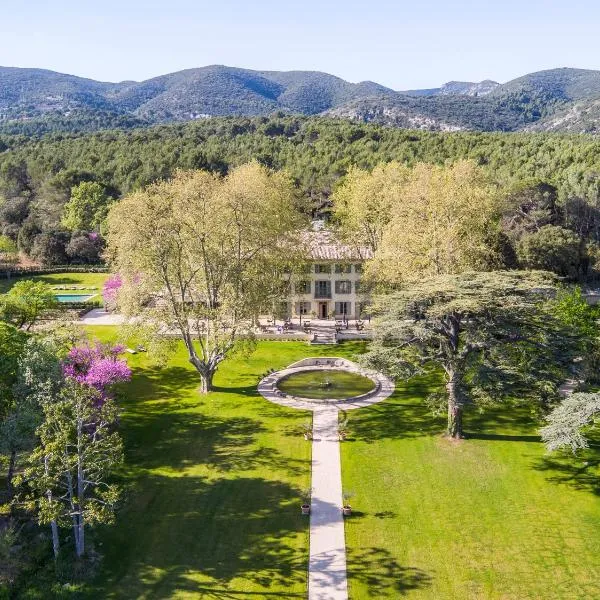 Domaine de Fontenille, hotel in Cadenet