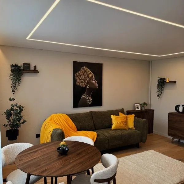 Viesnīca Modern City Apartment with River View Pērnavā