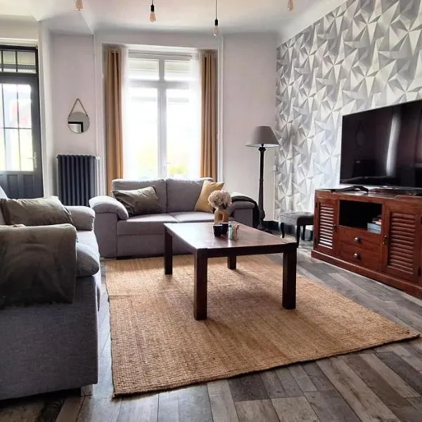 Entre Vignes & Vergers, maison 2 à 8 pers, jardin clos, cheminée, garage, 10 min Auxerre, hotel v destinácii Jussy