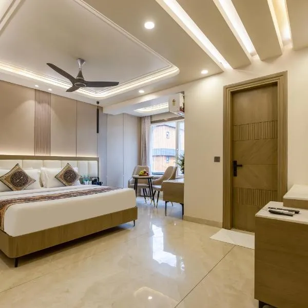Holiday Homez, City Centre with Free Airport & Train Station Pickup، فندق في نيودلهي