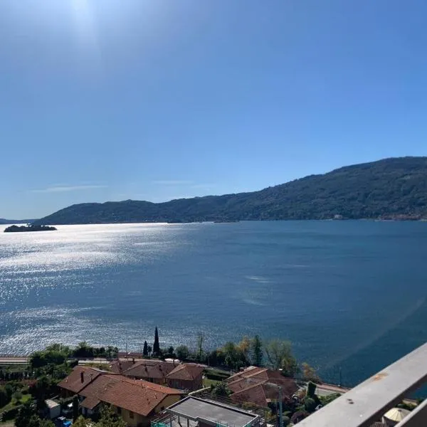 Little Suite On Lake Maggiore, hotel u gradu 'Verbania'