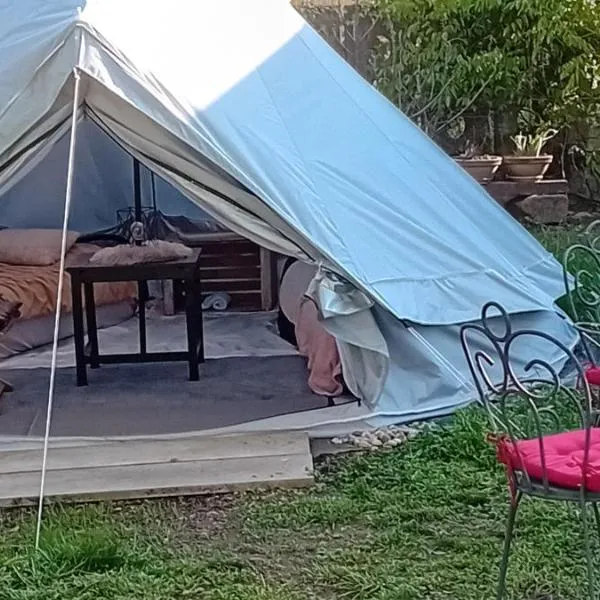Mrše में, होटल GLAMPING YURTA tents in Rose resort