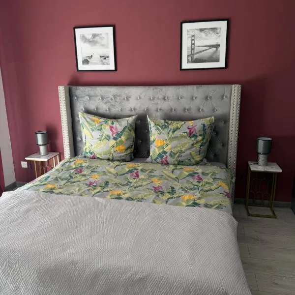 Pniewy में, होटल Apartament Helsinki