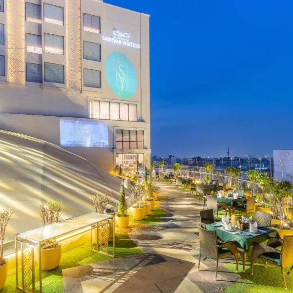 Nirvana Sarovar Portico Gorakhpur, hotel i Gorakhpur
