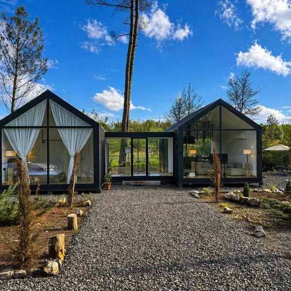 Kutaisi में, होटल Mansard Cabin Riverside Retreat Near Kutaisi 3 BDR