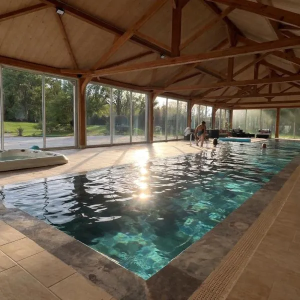 château Camus, Hotel in Montmarault