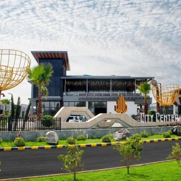 City Center Suites, hotel en Bhatinda
