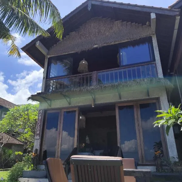 AngiLou Villa Beachfront, Hotel in Candi Dasa