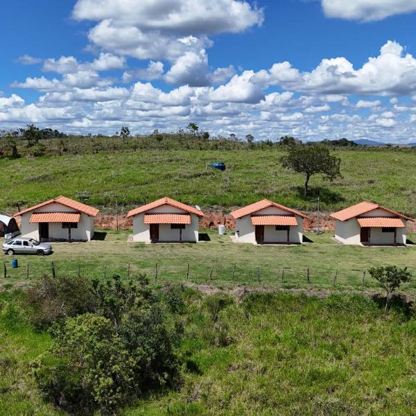Chalés Grão Mogol - Com a acesso a várias cachoeiras incluso na hospedagem, Wifi, Mini cozinha, TV, rede e churrasqueira na varanda