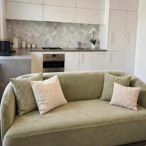 Balenciaga Suite on Collins: Melbourne şehrinde bir otel
