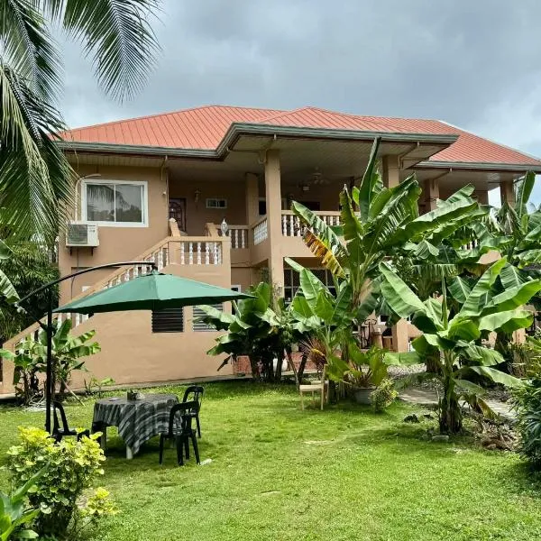 Bananaland Cottages, hotel di Panglao