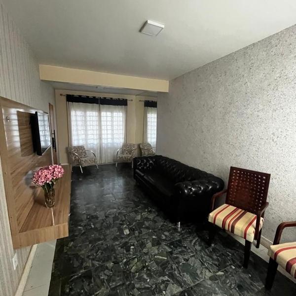 Apto amplo no Coração de Barreiras 3 Quartos 4 Banheiros Comporta até 7 hóspedes 157m2