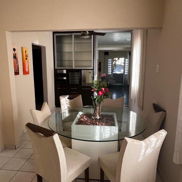 Apto amplo no Coração de Barreiras 3 Quartos 4 Banheiros Comporta até 7 hóspedes 157m2 - Foto 4